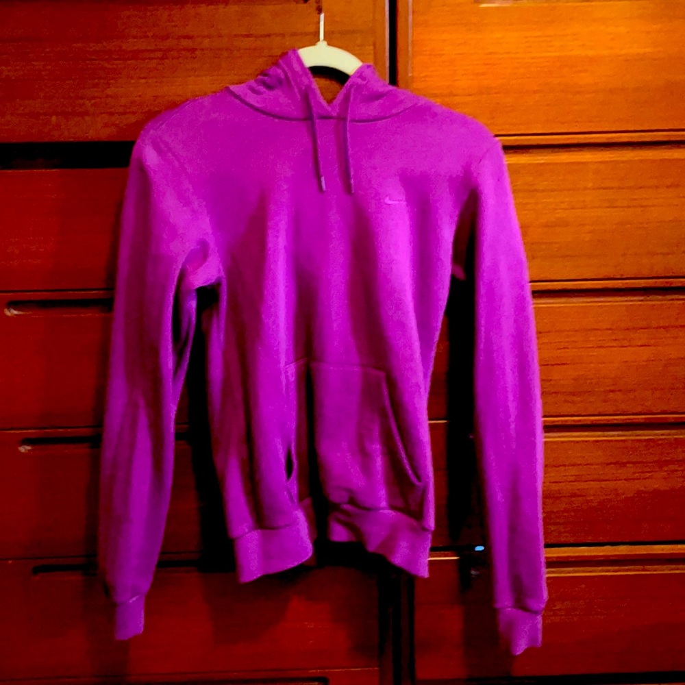 Nike pullover hoodie size small in purple
